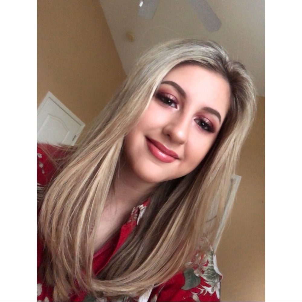 Meet your Posher, Kelsey